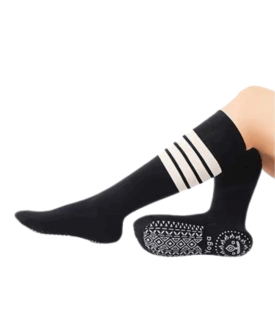 גרב גבוהה 4 פסים לפילאטיס – שחור