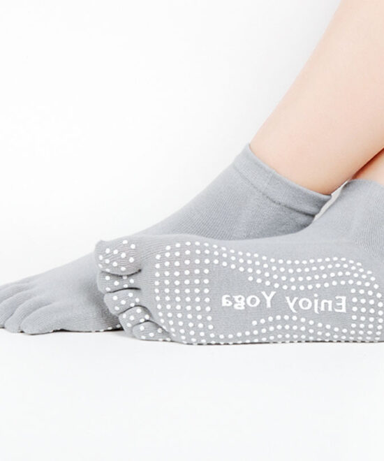 גרב חמש אצבעות לפילאטיס 36 עד 42 - אפור בהיר