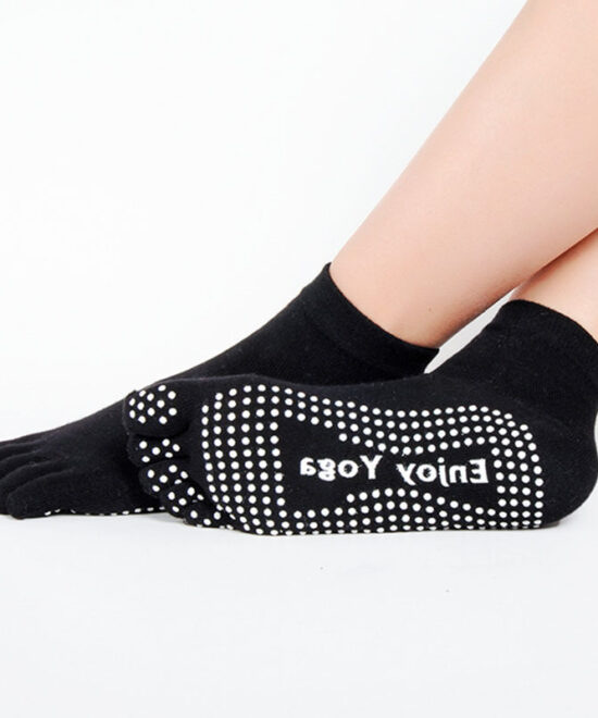 גרב חמש אצבעות לפילאטיס 36 עד 42 - שחור