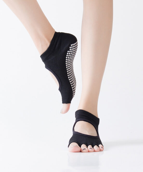 גרבי עיגול 5 פתחים באצבעות לפילאטיס - שחור