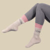 גרביים מקצועיות לפילאטיס שני צבעים - קרם וורוד