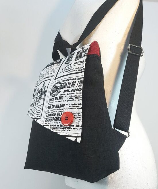 תיק עם שיק - תיק גב מאיה עיתון שחור נגיעות אדום